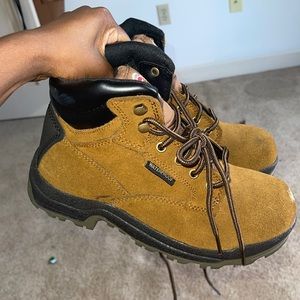 Womens size 8 1/2 steel toe work boots